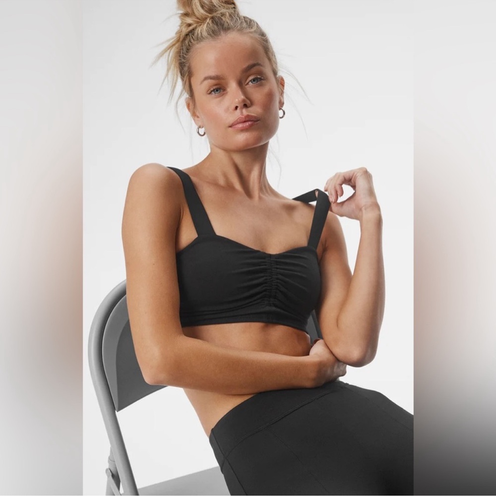 Alo Yoga Airbrush Cinch Bra Size Medium black